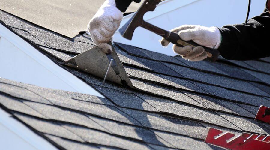 Professional gutter cleaning in Gallagher, WV
